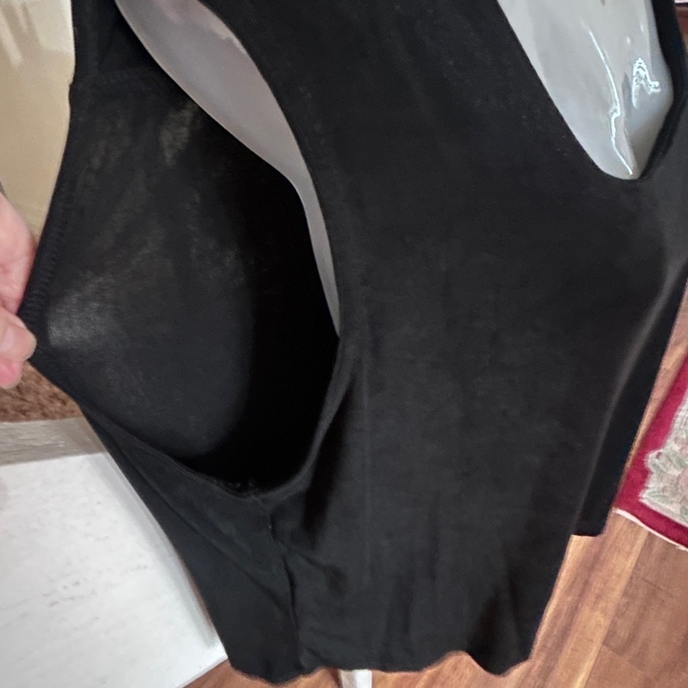 French Laundry brand women’s Black Tank top size 1X. 6 % Spandex, 94 % A…​​​​​ - Picture 4 of 14